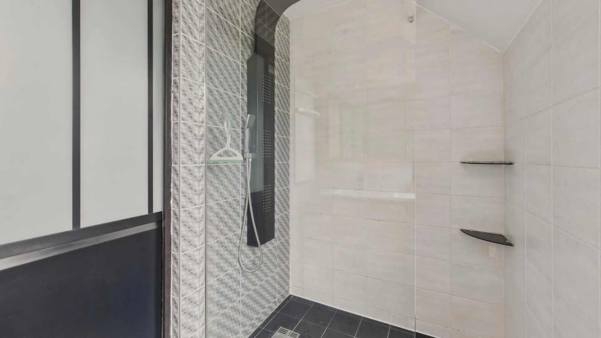 Jolie Maison Avec Jardin Et Terrasse Pour 4 Fouesnant 0*,